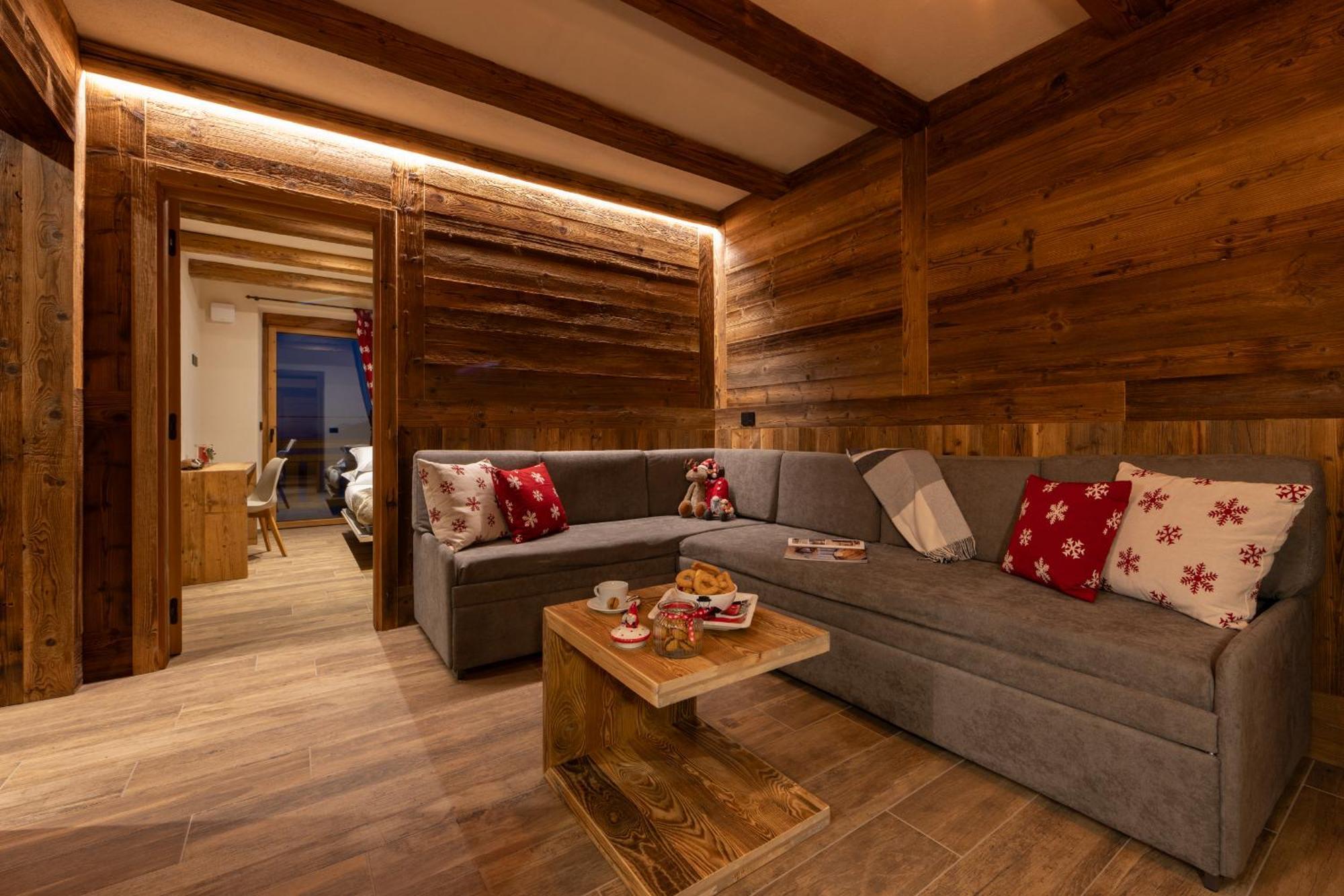 Les Reves Des Montagnards, Appartements De Charme Torgnon Exterior foto