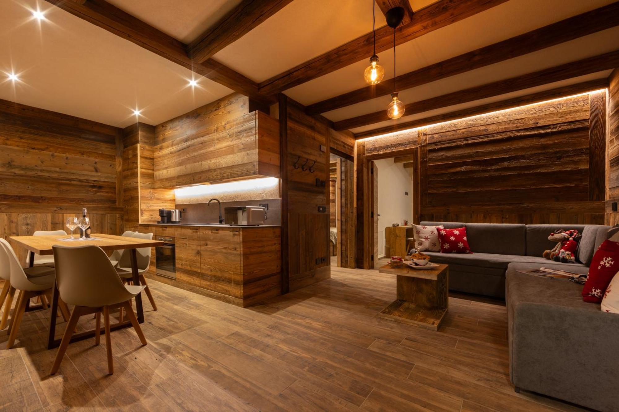 Les Reves Des Montagnards, Appartements De Charme Torgnon Exterior foto